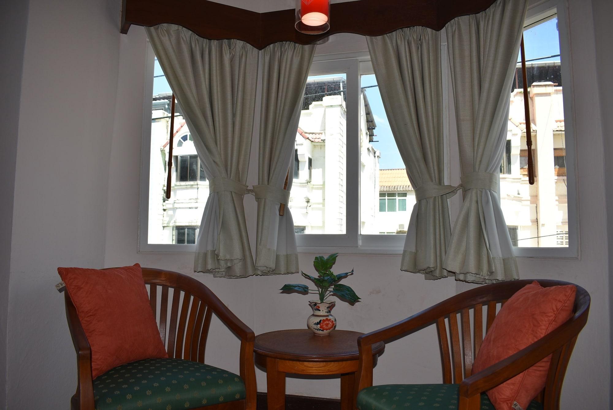 Karon Cafe Inn Exterior foto
