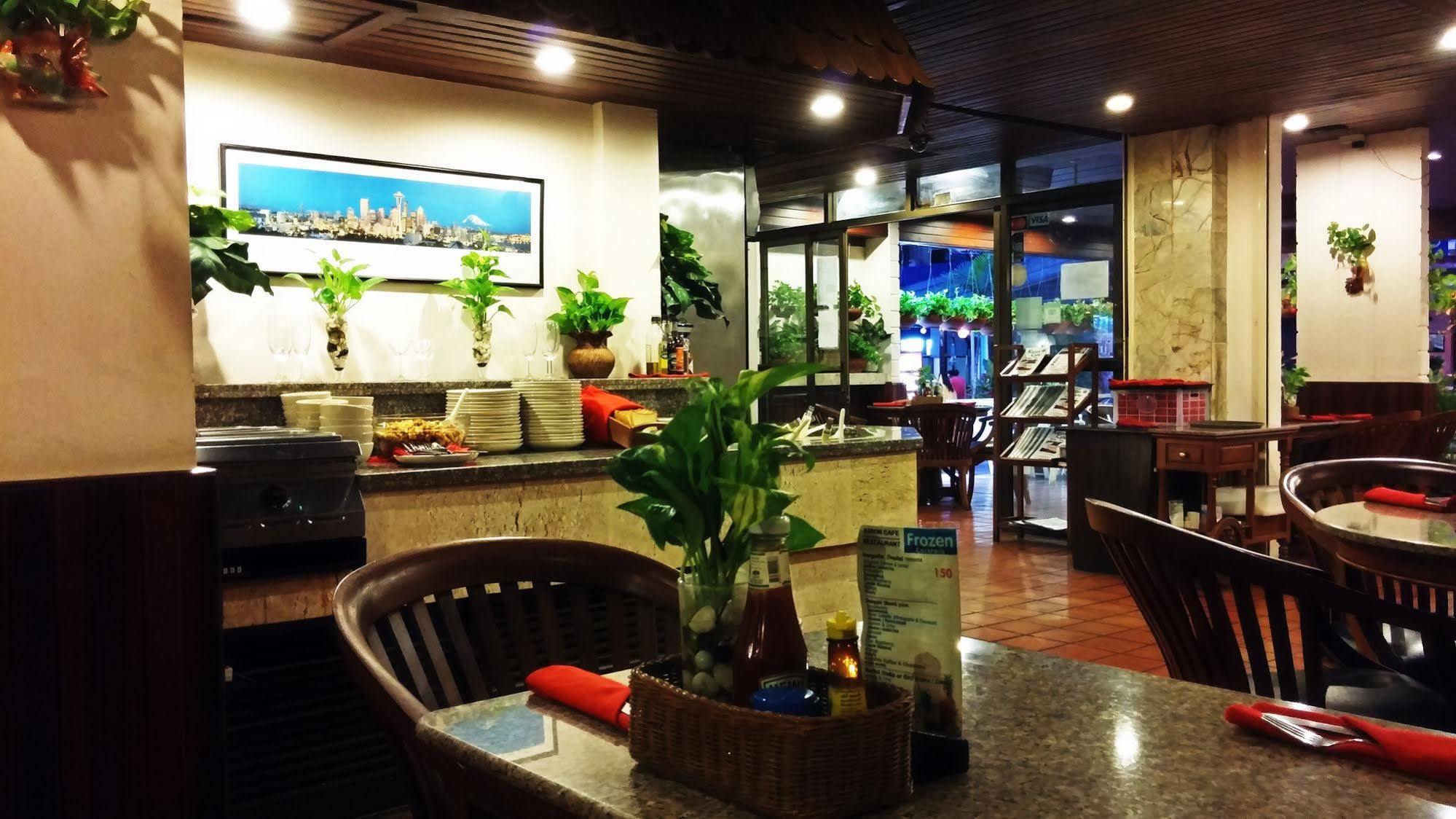 Karon Cafe Inn Exterior foto